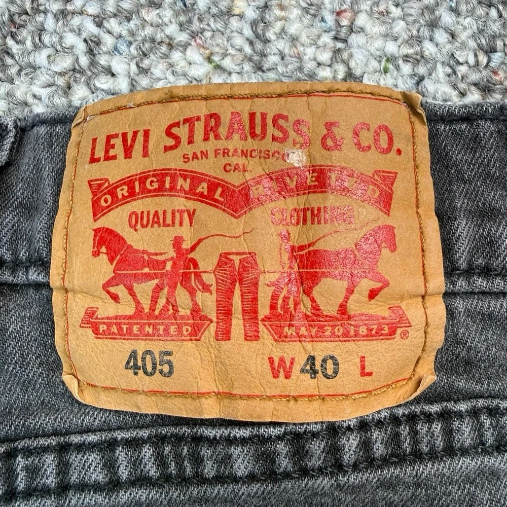 Levi's 405 Shorts Mens Size 40 Stretch Casual Denim Cut Off Jorts Black
